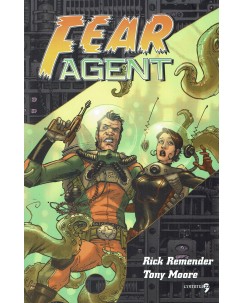 Fear agent di Remender e Moore ed. Comma 22 SU31