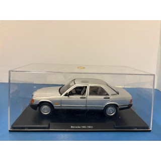 Auto VINTAGE Mercedes 190E 1983 griogio 1:24 MODELLINO Gd48